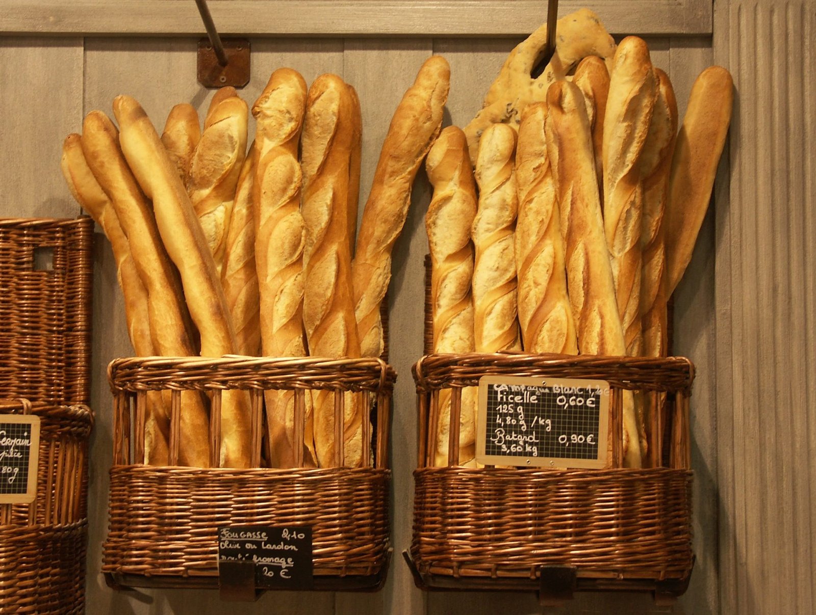 types of bread: Baguette