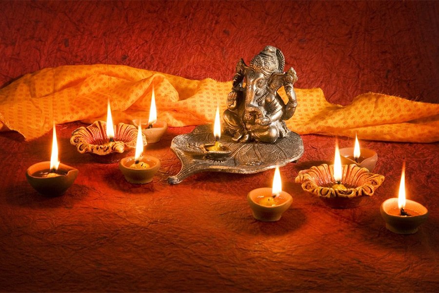 Ganesh Chaturthi 2024: Diya Displays