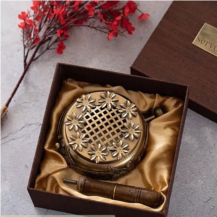 Gift ideas on ganesh chaturthi: brass loban dan