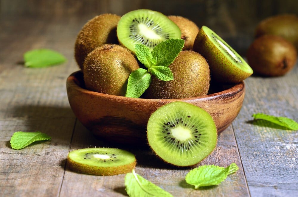 Kiwi-seasonal winter fruit