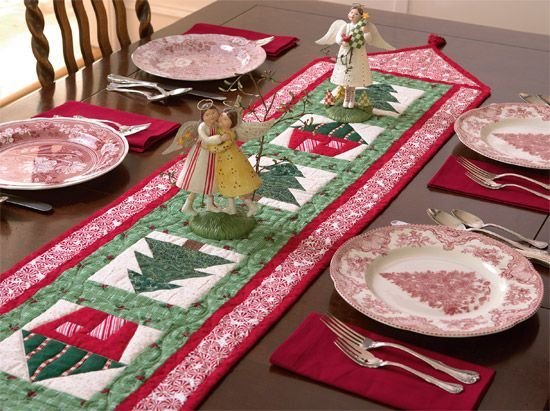 Elegant Table Runner with Fairy Lights on Christmas Decoration Ideas