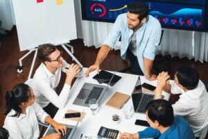 Analyst team utilizing bi fintech to analyze