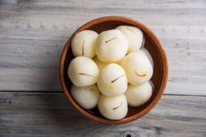 Angoori or mini rassgulla or rosogolla, famous bengali sweet