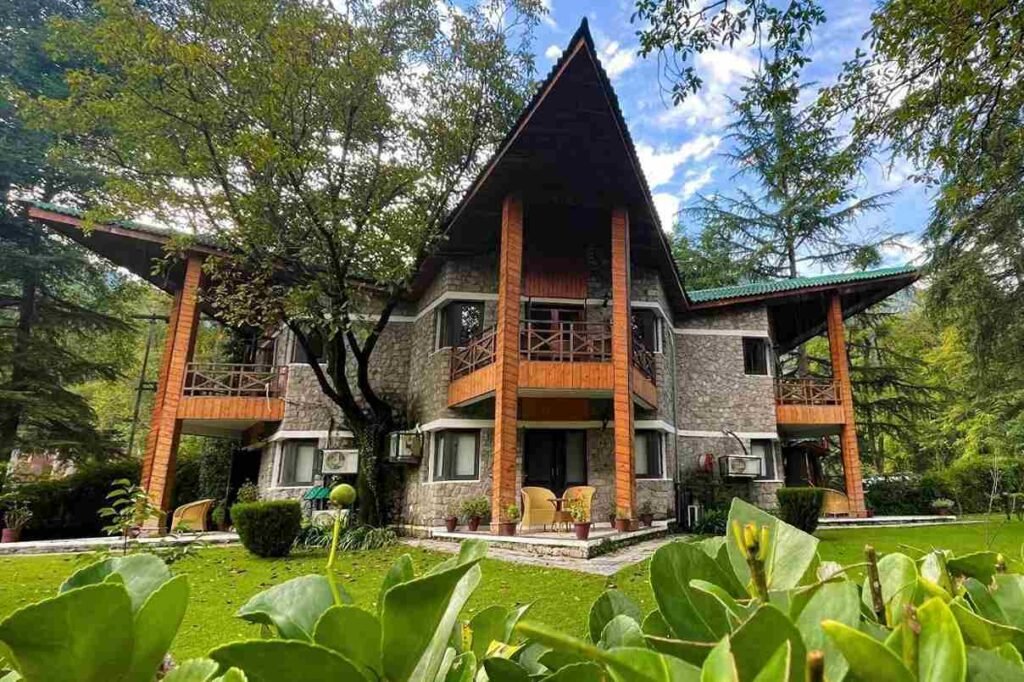 Span Resort and Spa, Manali with outdoor games 