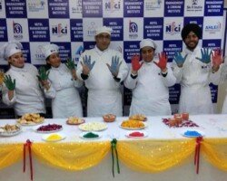 holi workshop