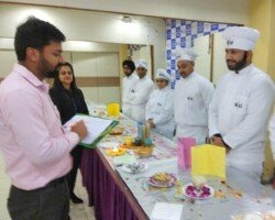holi workshop